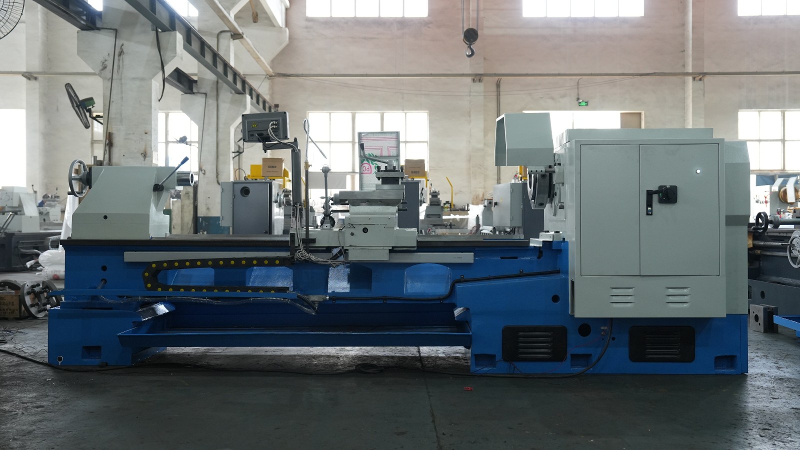 CW6280E/2000 Large Spindle Bore Gap Bed Lathe