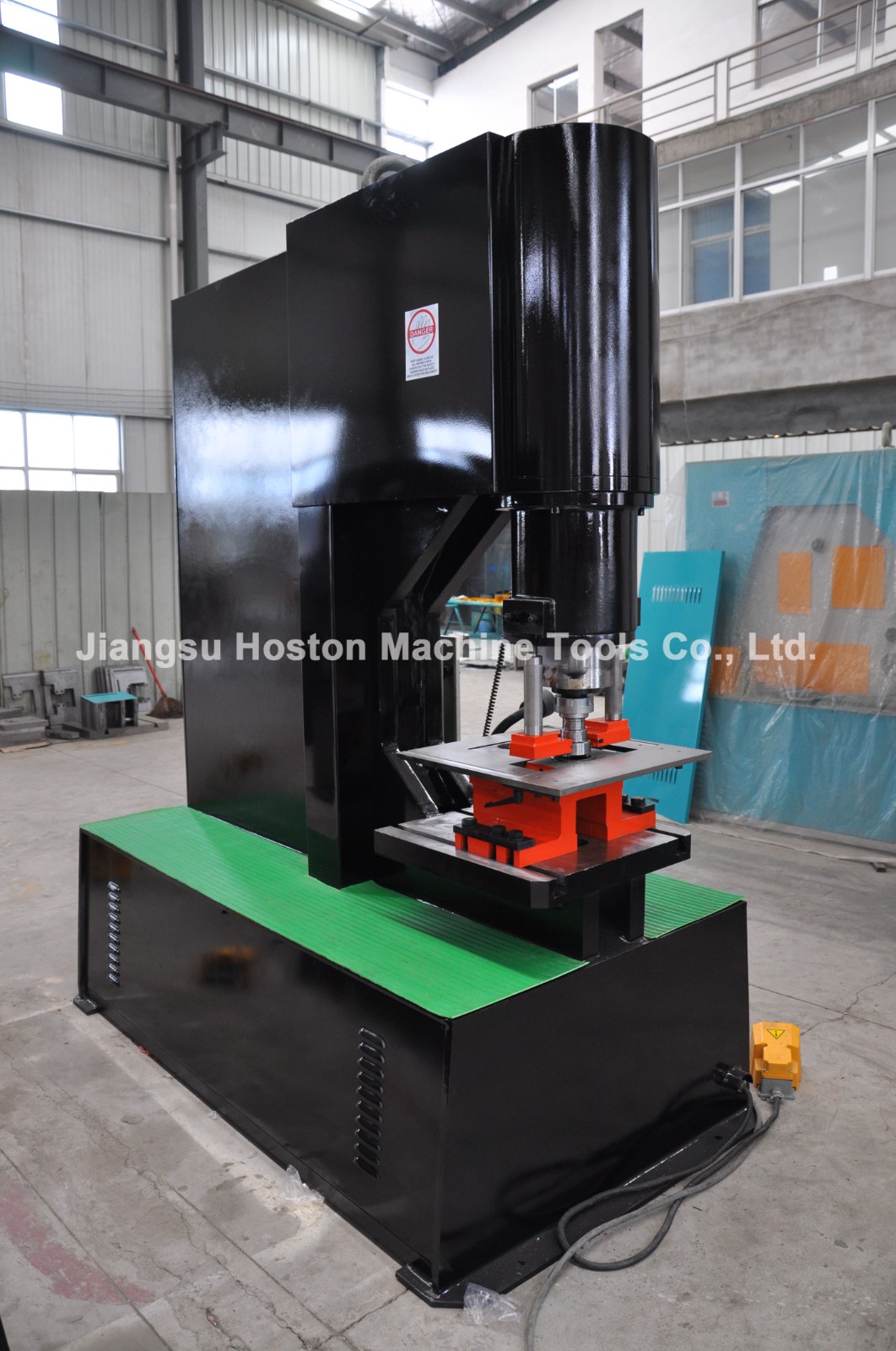 Angle Iron Hole Hydraulic Punching Machine