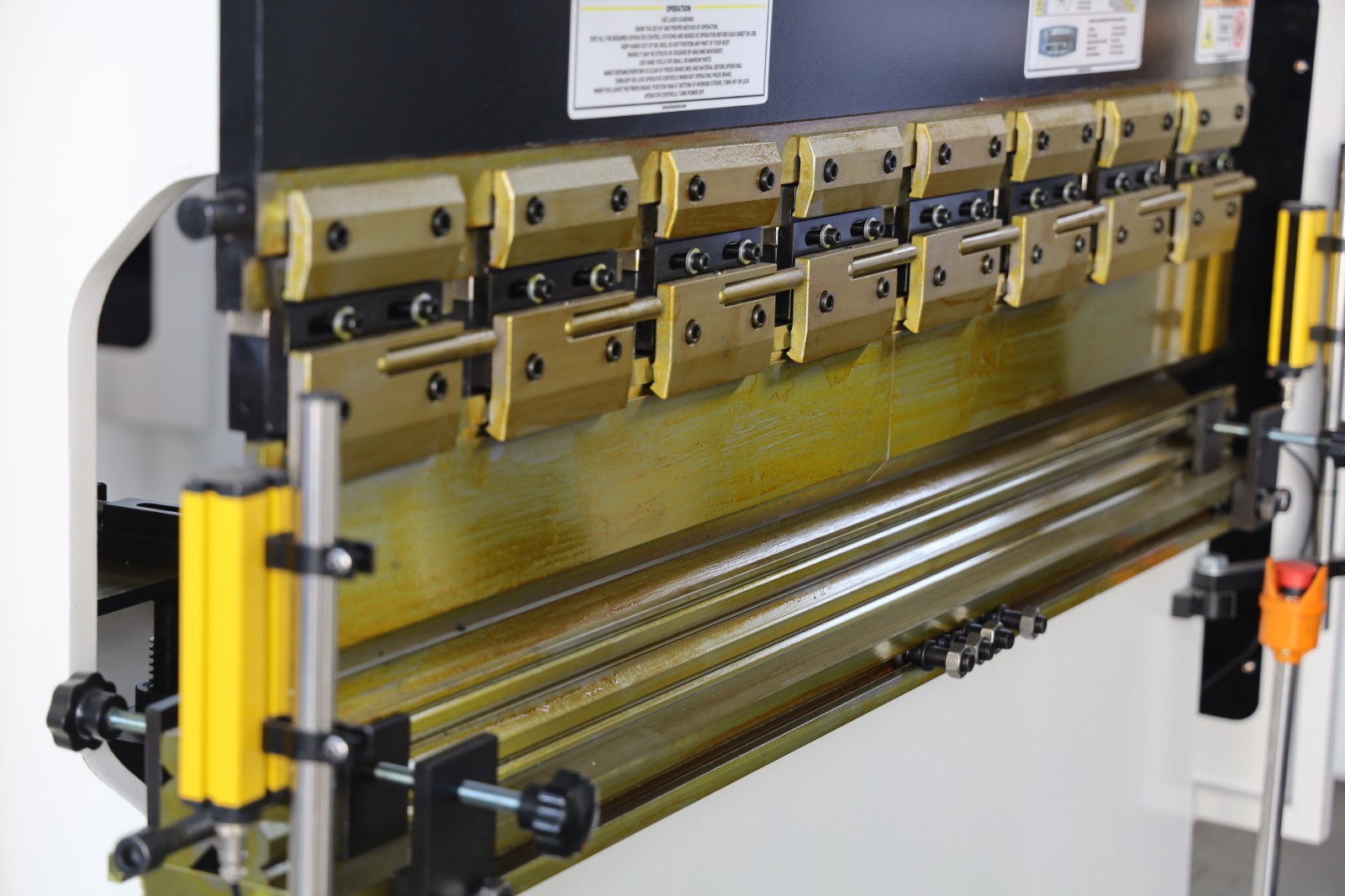 Discover Hoston CNC Machines at the 140th Canton Fair 2026