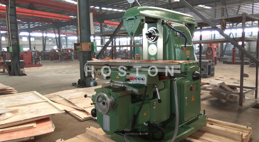 Universal Milling Machine