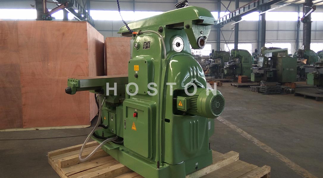 Universal Milling Machine