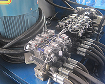 W12 Hydraulic 4-rolling Plate Rolling Machine (CNC Controller)
