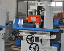 M618 Manual Surface Grinding Machine
